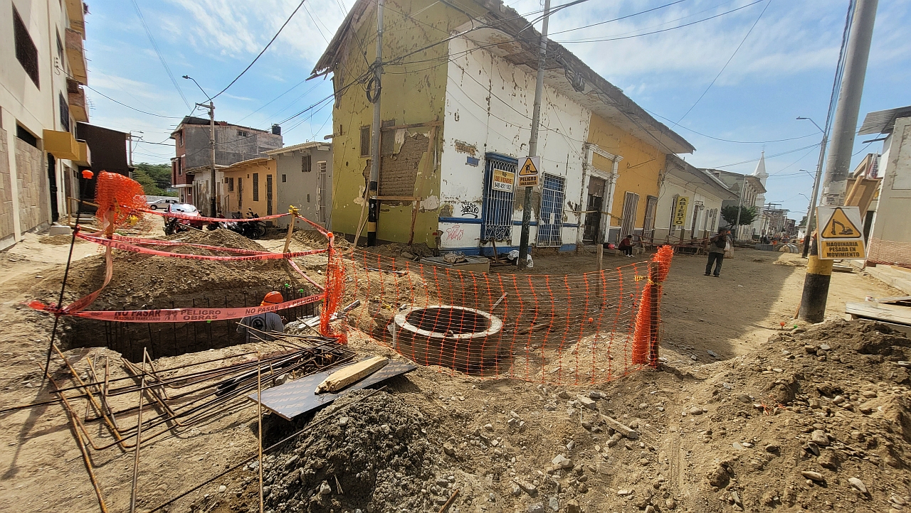 “Ilógico y sin sustento técnico”: referente mundial en hidráulica cuestiona drenaje del centro de Piura