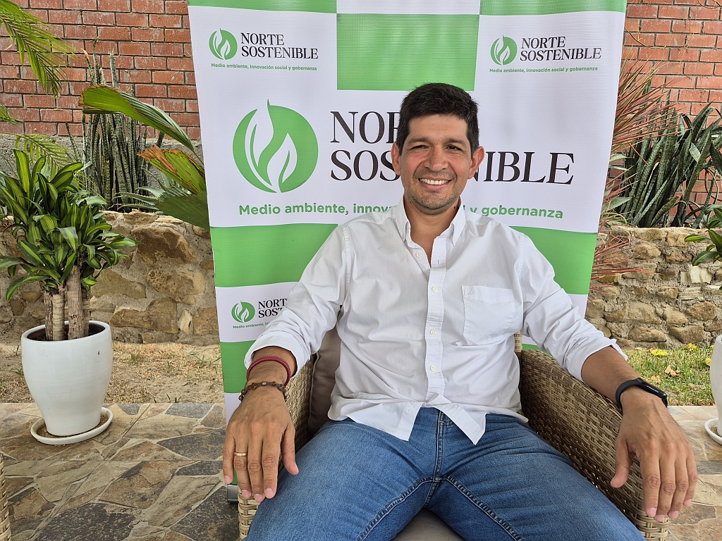 Candidato Jorge Flores propone revisar las fotopapeletas y priorizar proyectos de agua y seguridad ciudadana